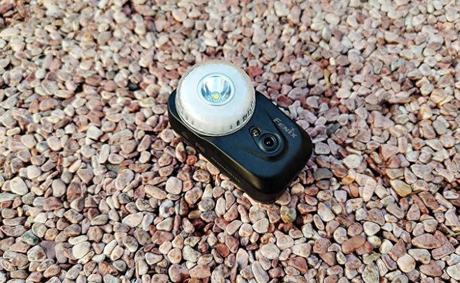 磁吸头灯：多样照明光影魔法让夜晚更炫美新葡京Fenix HL17R多用快拆(图6)